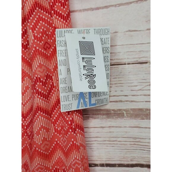 LulaRoe XL 3392 GiGi Peach Heart Squiggly Line Short Sleeve Poly/Spandex Shirt - Picture 3 of 12